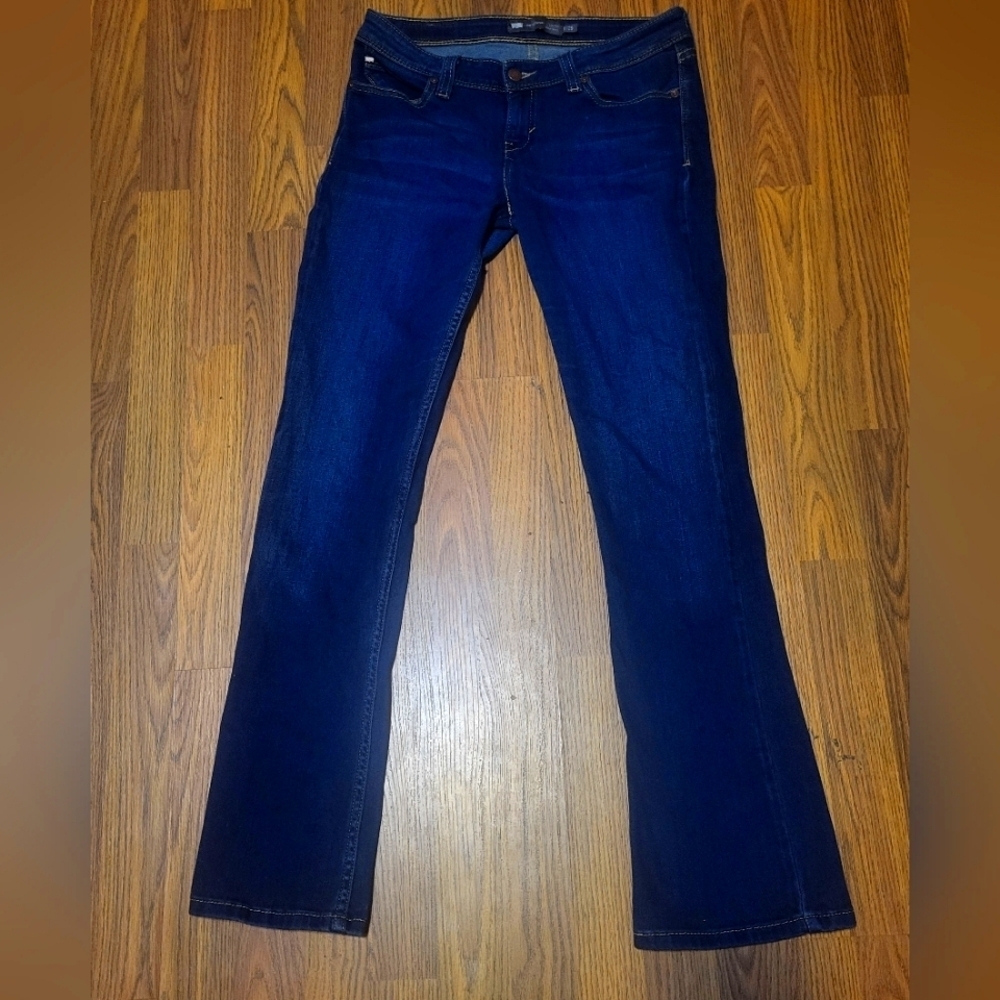 Levi's Demi Curve Low Rise Bootcut Skinny Jeans Size Dark Blue Denim 9/29 B1